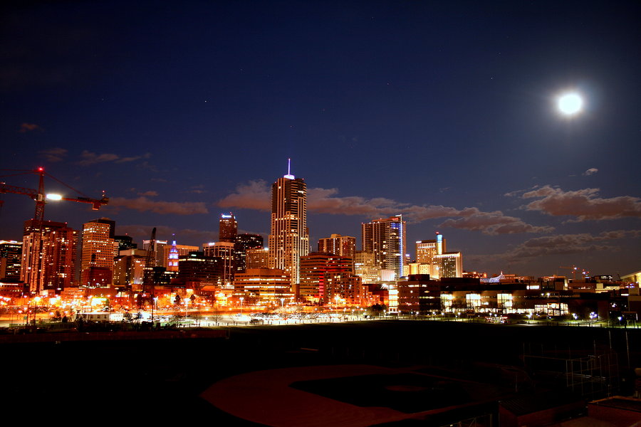 Full moon denver skyline night.jpg