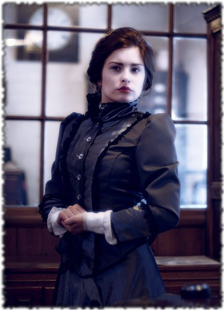 Tremere Hedrina Sommer.jpg